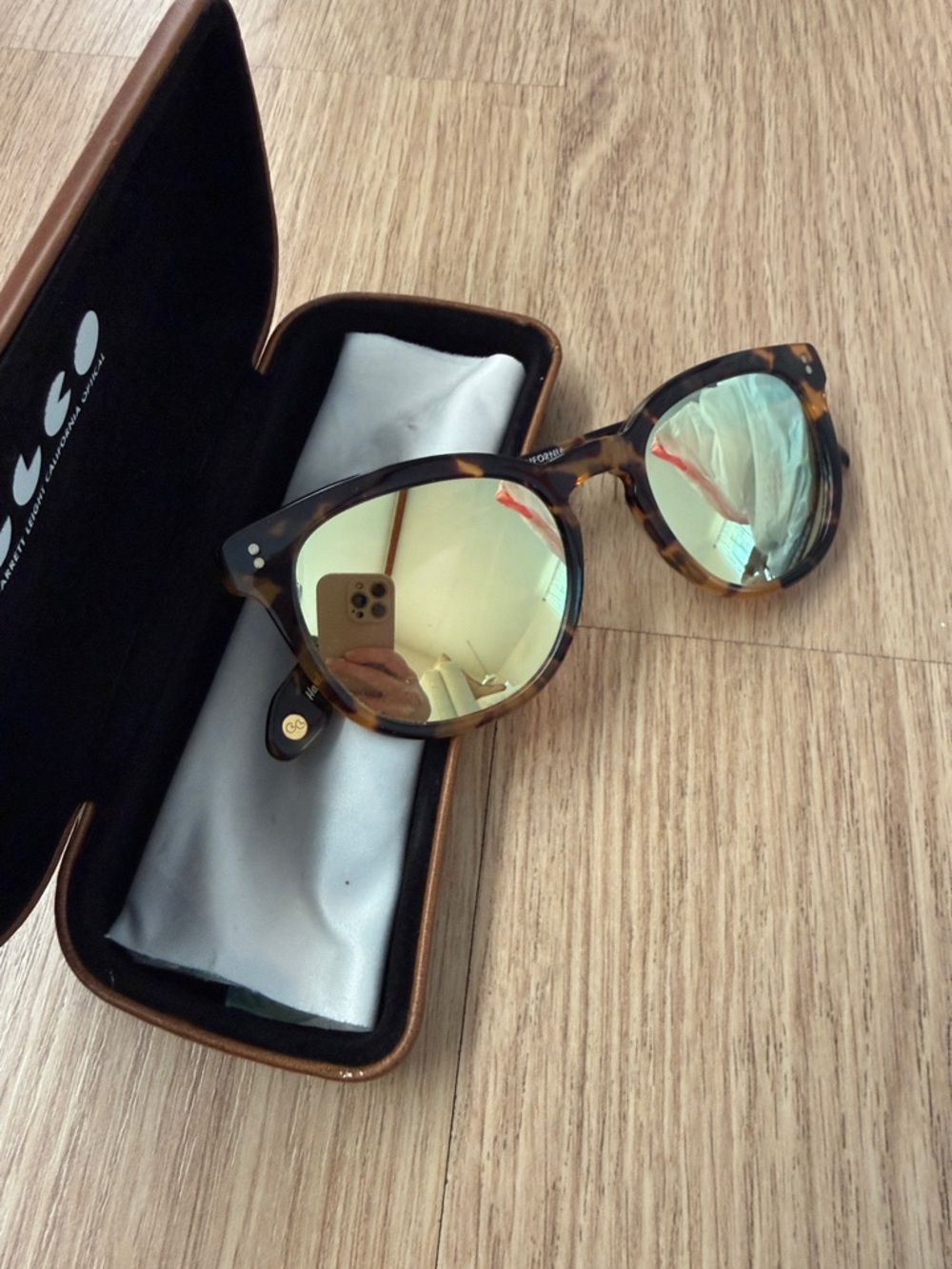 Tortoiseshell Men’s Sunglasses with Gold Mirrored Lenses
